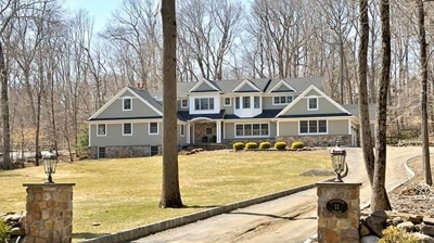 Upscale home Photo